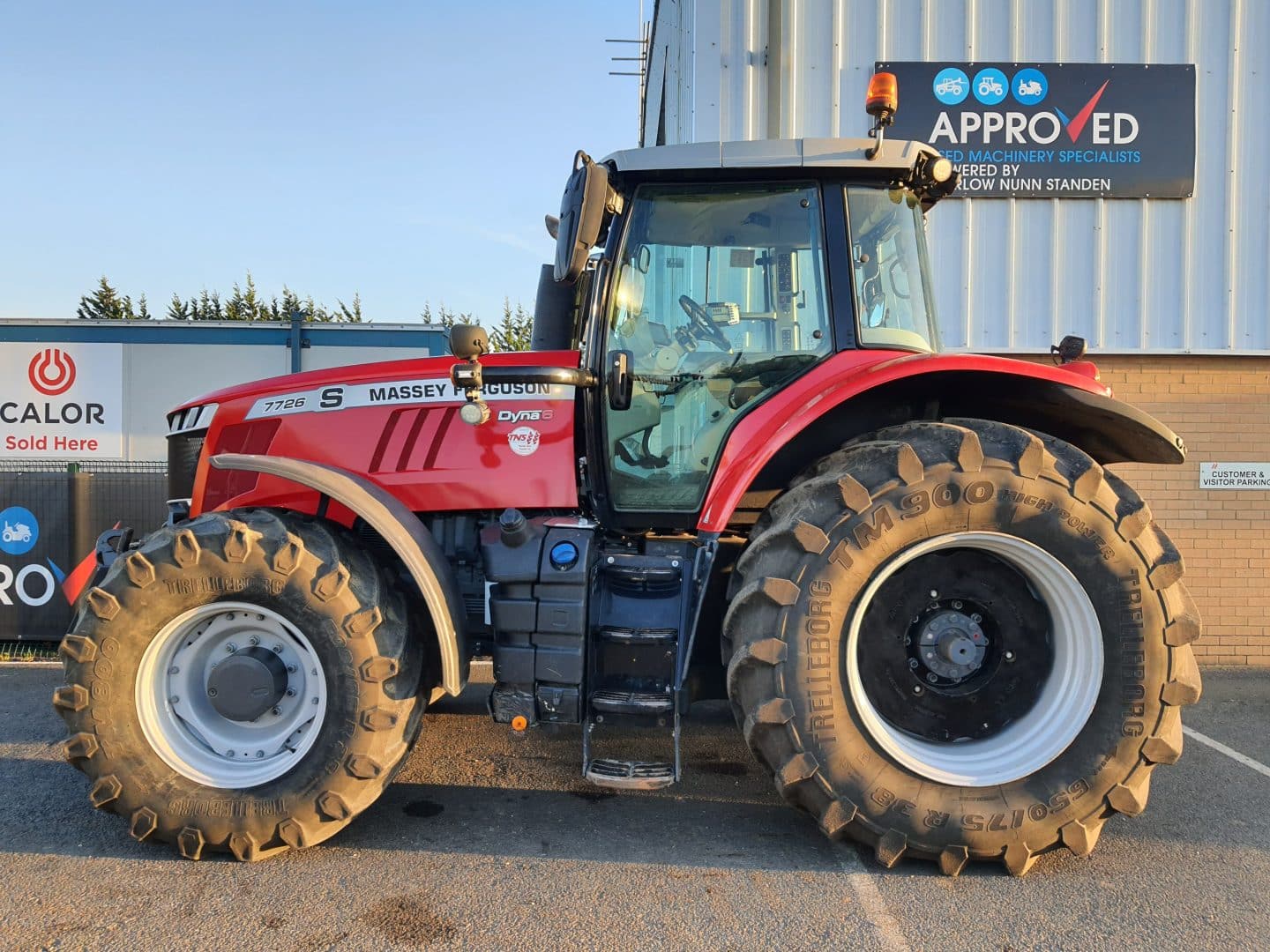 MASSEY FERGUSON 7726S TRACTOR