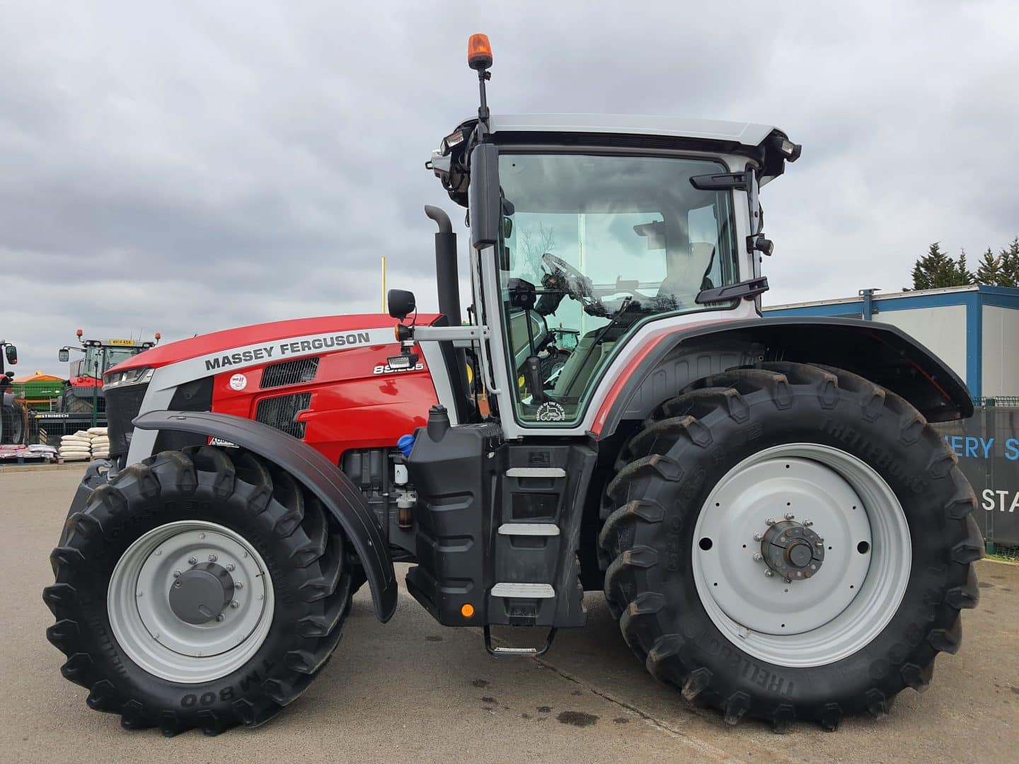 MASSEY FERGUSON MF8S.265